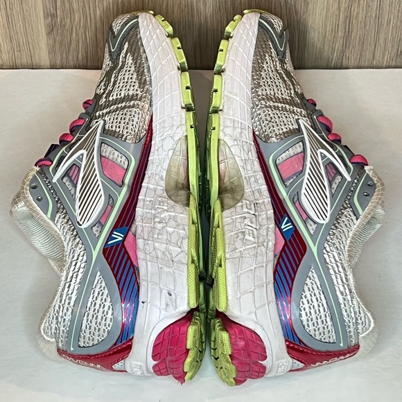 Brooks Ravenna 6 women’s running walking shoes 7.5B - Picture 3 of 10